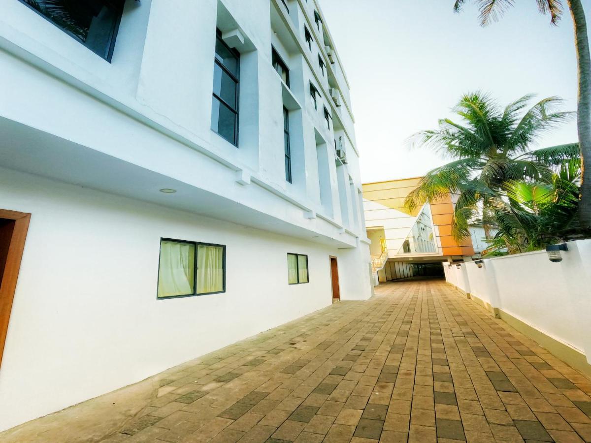 Green Park Residency Kannur Bagian luar foto