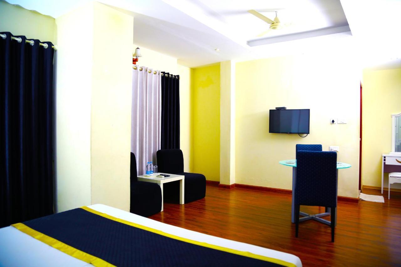 Green Park Residency Kannur Bagian luar foto