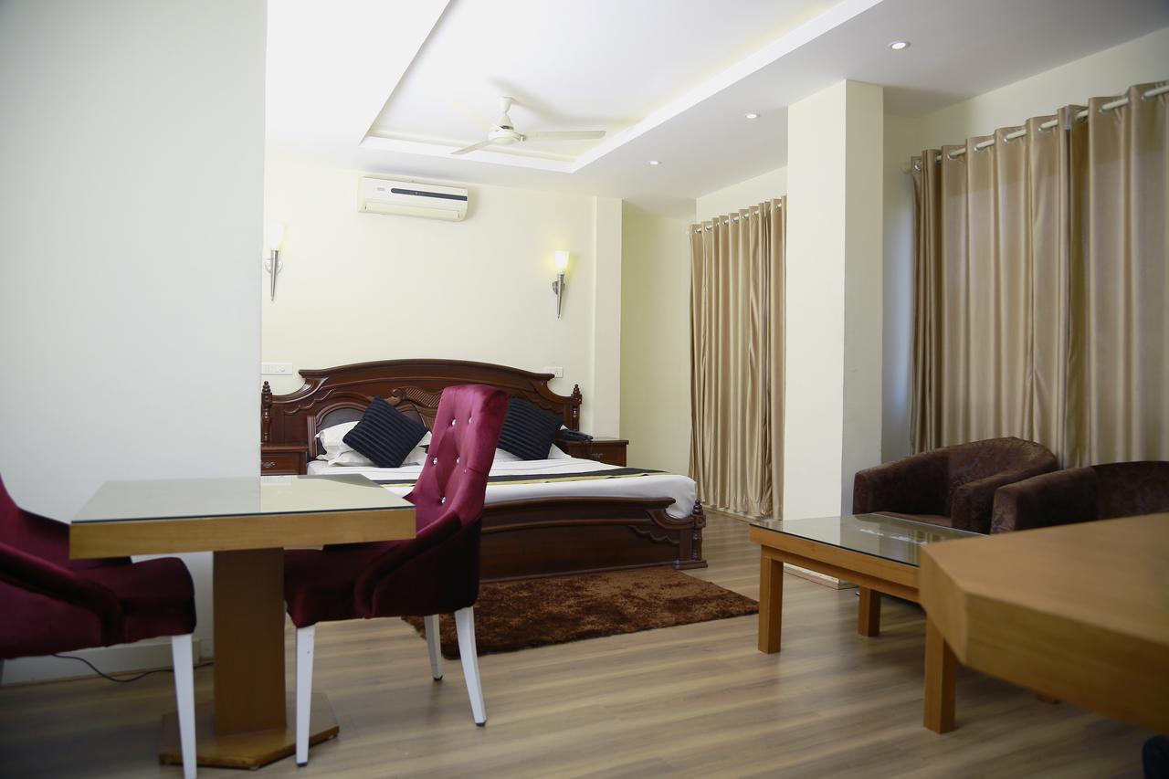 Green Park Residency Kannur Bagian luar foto
