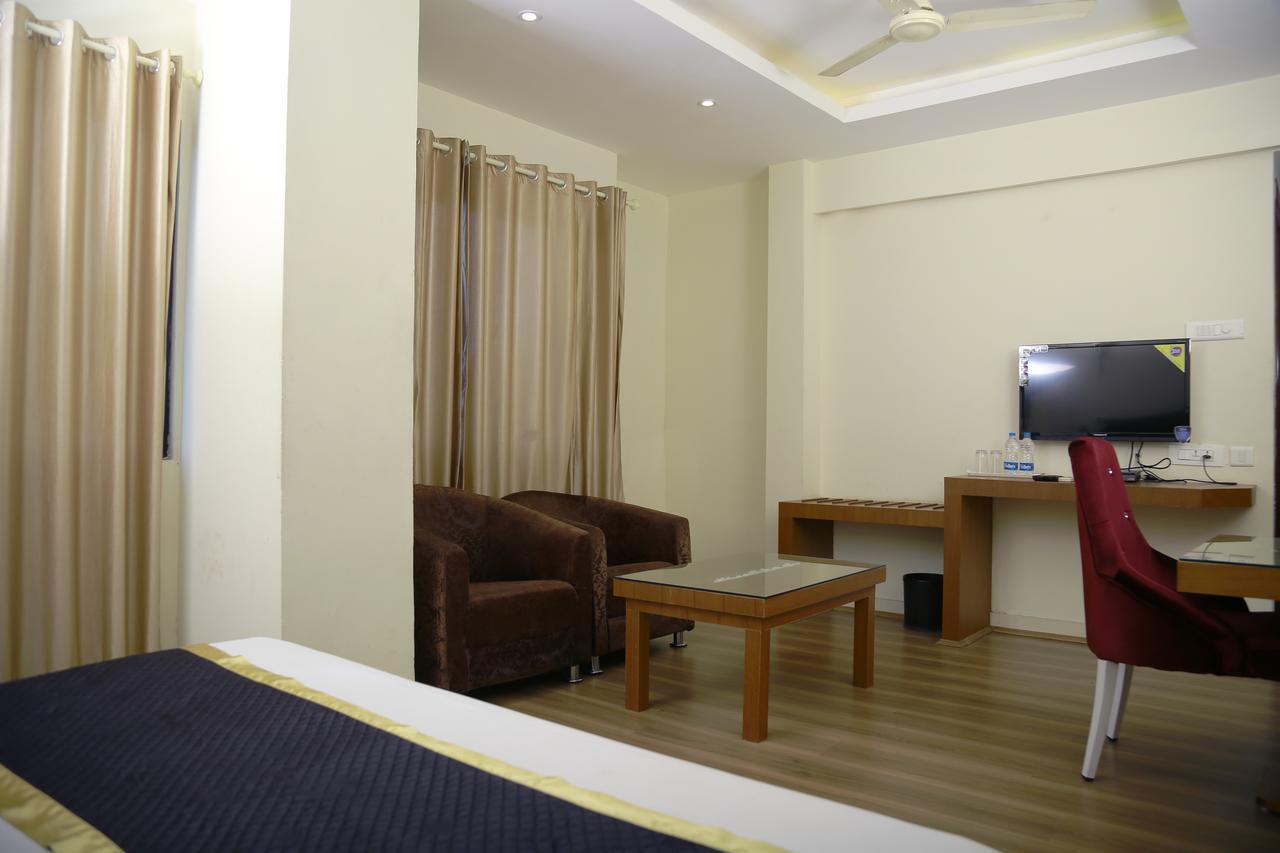 Green Park Residency Kannur Bagian luar foto